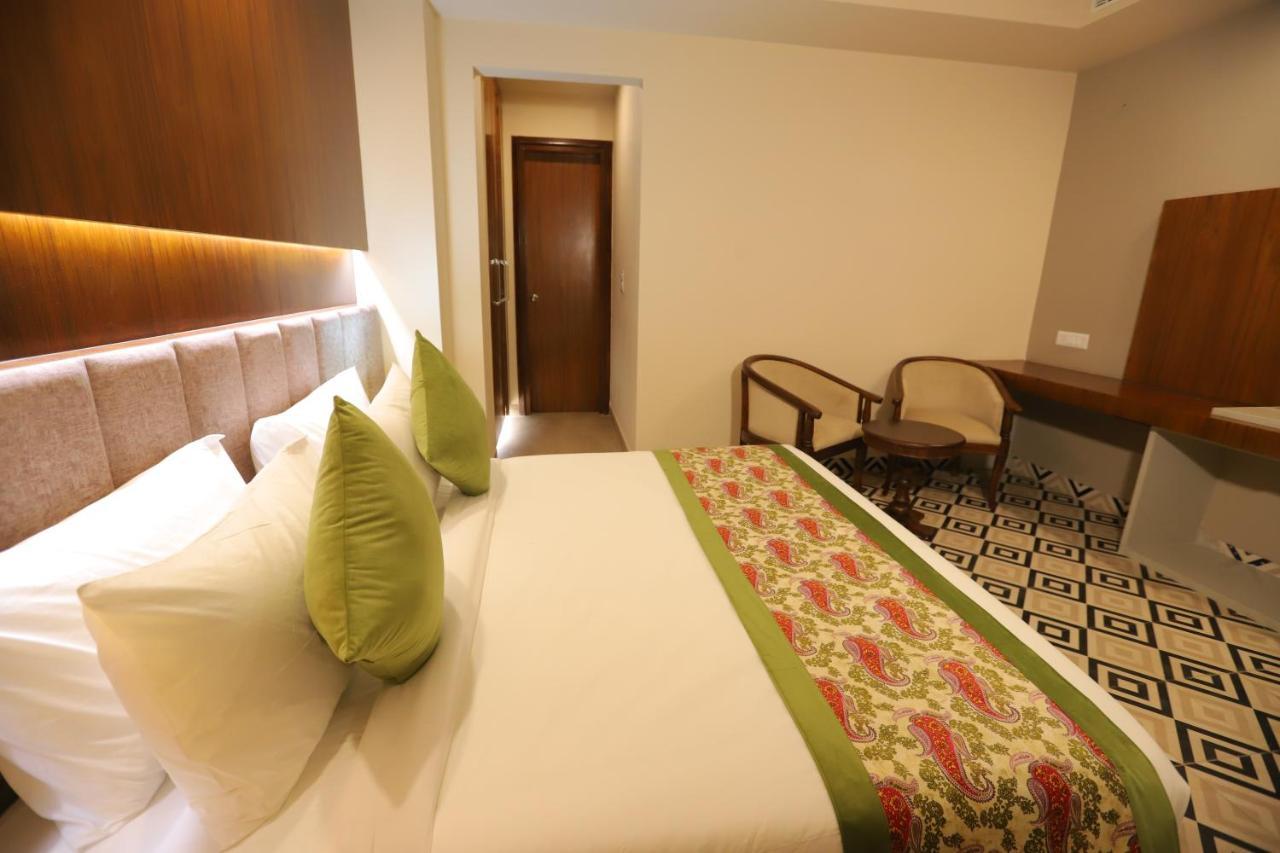 Ip Royal Hotel - New Delhi Exterior foto