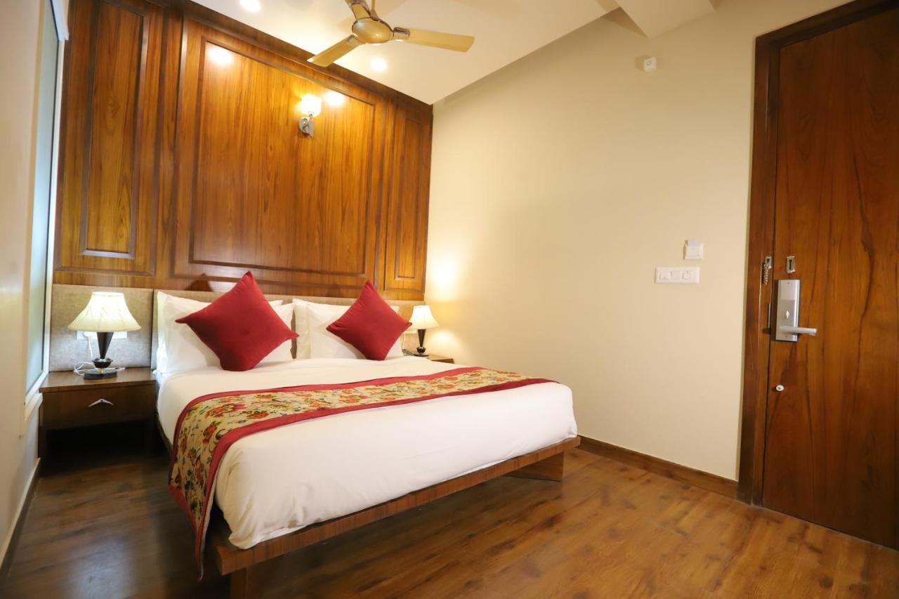 Ip Royal Hotel - New Delhi Exterior foto